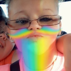 Meet your Posher, Lois